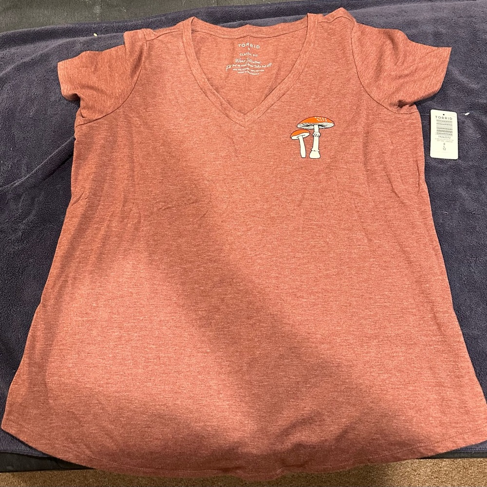 Torrid size 0 brown mushroom tshirt